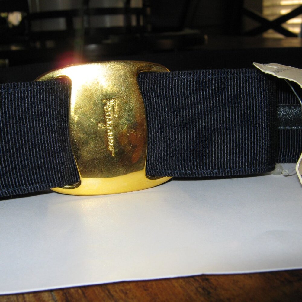 New, Never Worn. Authentic Vera Navy Blue Grosgrain Ribbon Belt - Size L - Picture 6 of 7